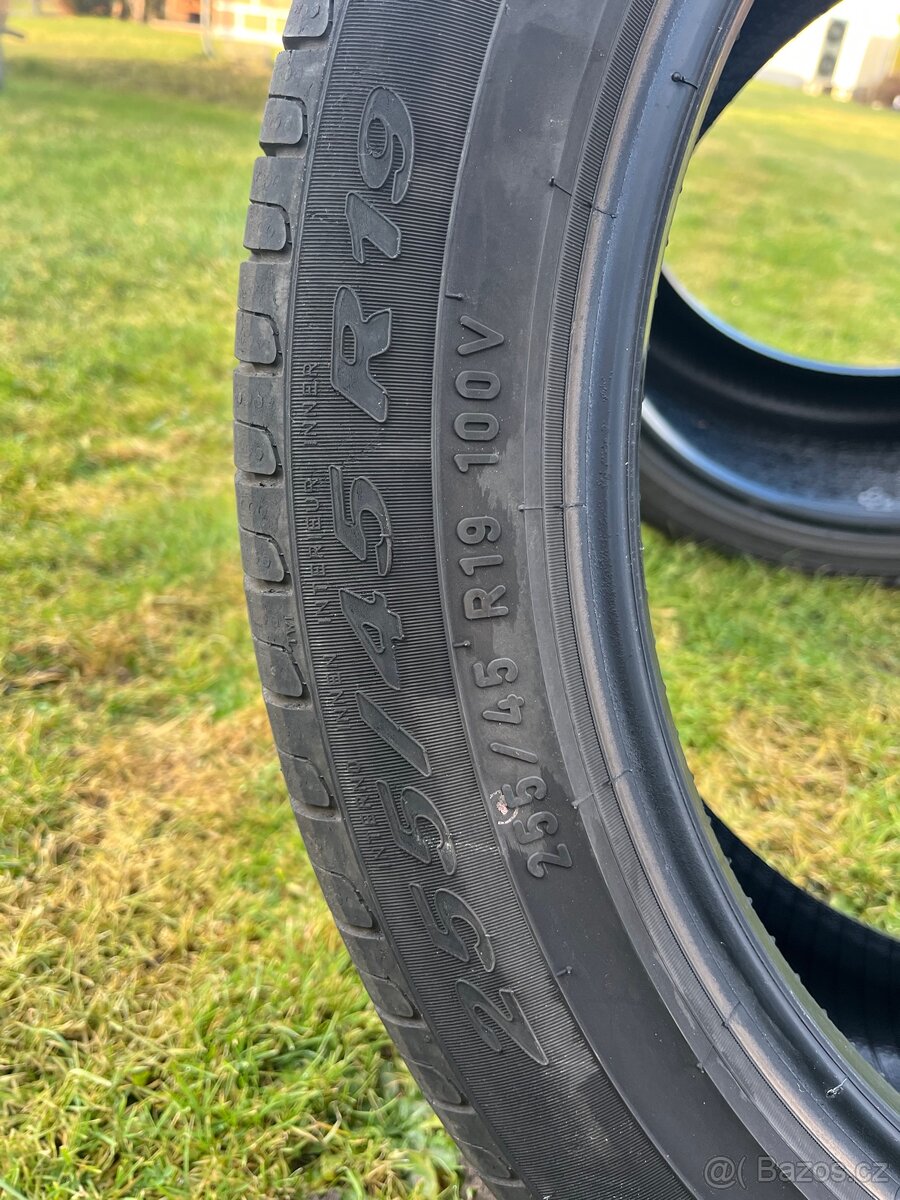 255 45 R19 letní - 5