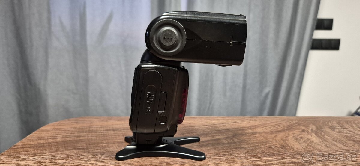 Blesk Nikon SB-900 - 5