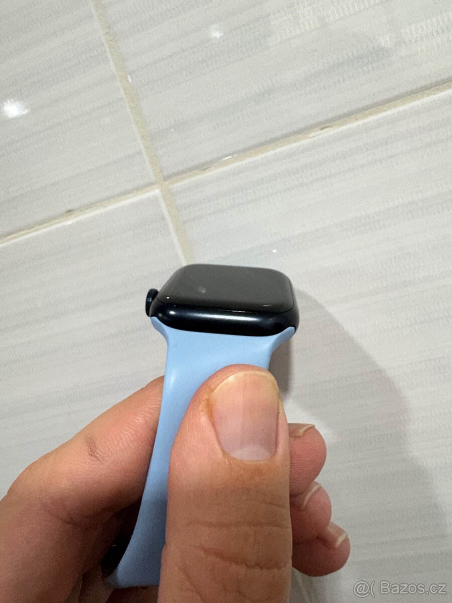 Apple Watch 8 45mm Midnight Blue - Krásný stav - 5
