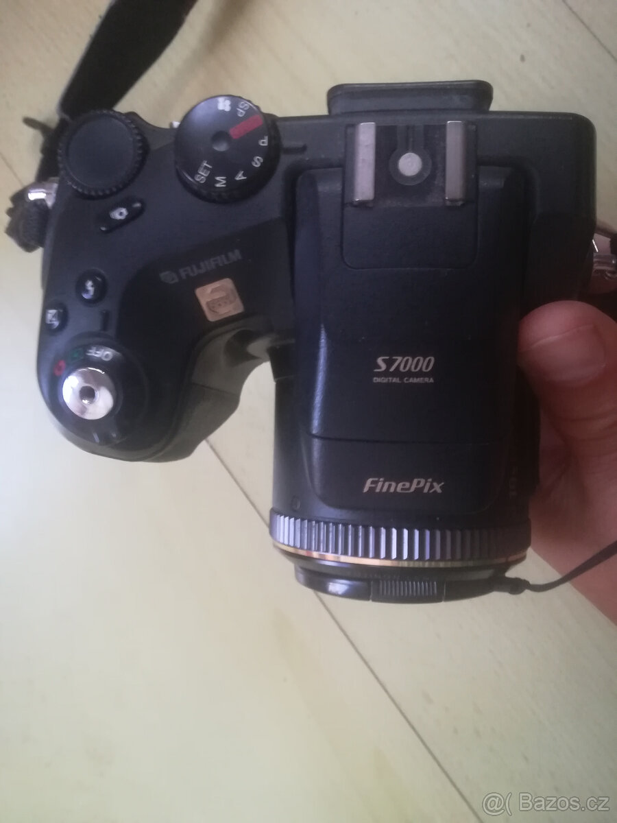 2x FujiFilm Finepix S7000 - zřejmě vadný CCD čip - 5