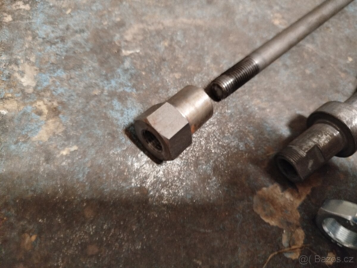 Čz 150 osa kola - 5