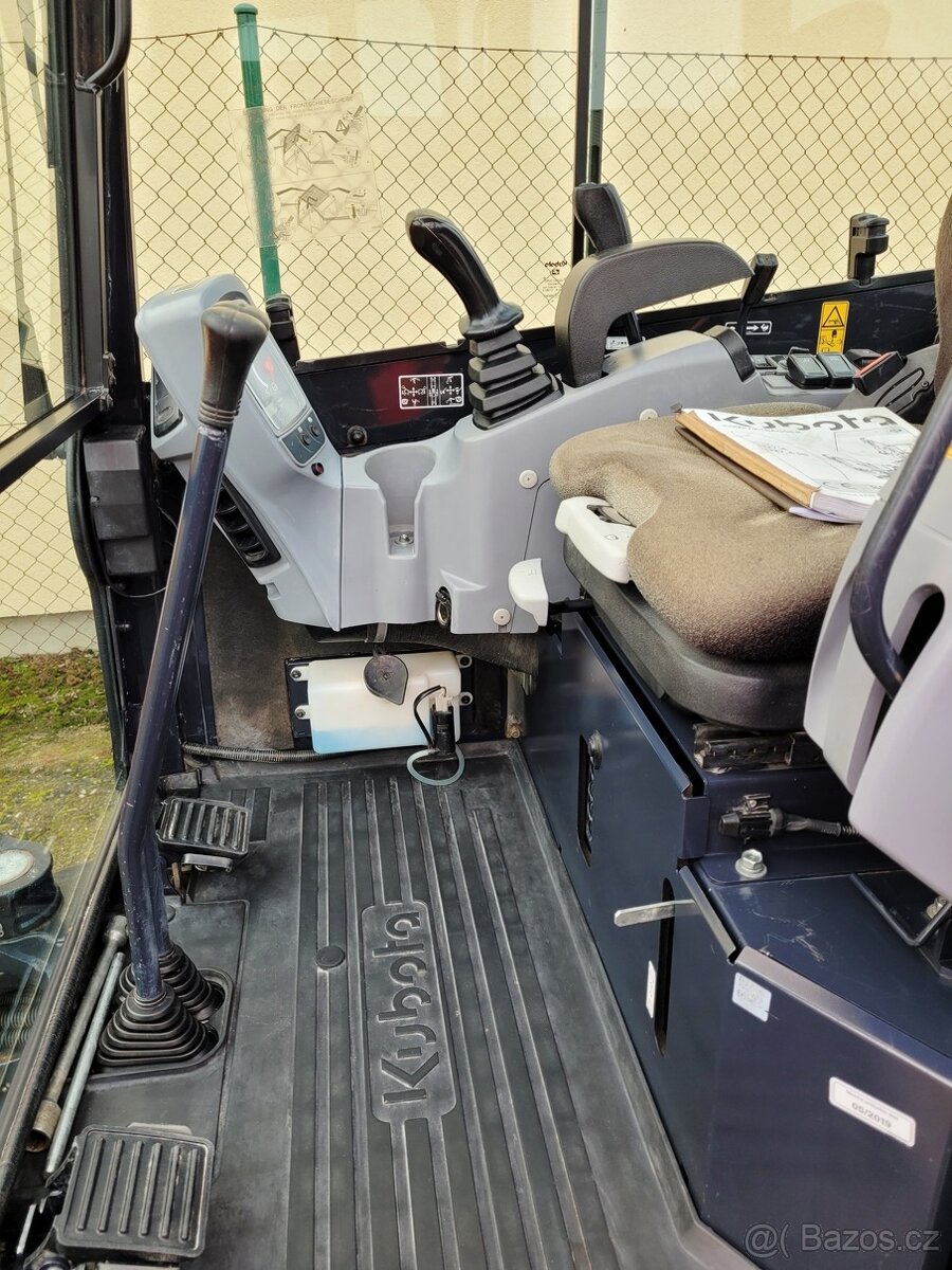 minirypadlo Kubota U27-4 - 5