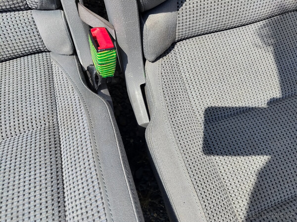 Zadní sedačky VW Touran (03-10) - 5