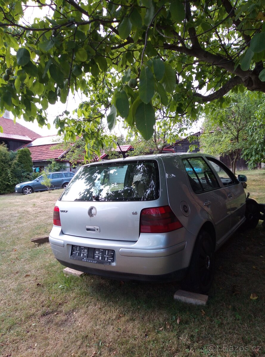 VW golf 4 1.616v - 5