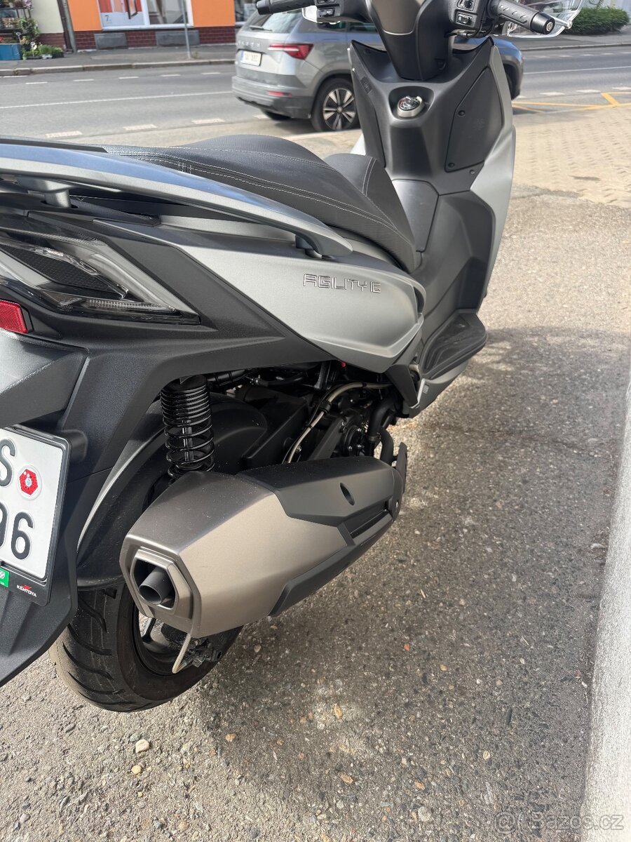 Kymco Agility 300 ABS, maxiskůtr 16,8 KW - 5