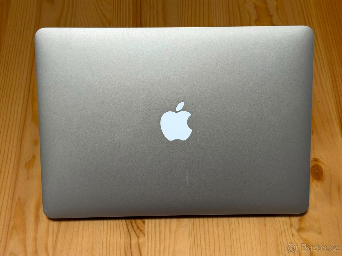 Apple MacBook Air 13" (2015), i5, 4GB, 128GB SSD - 5