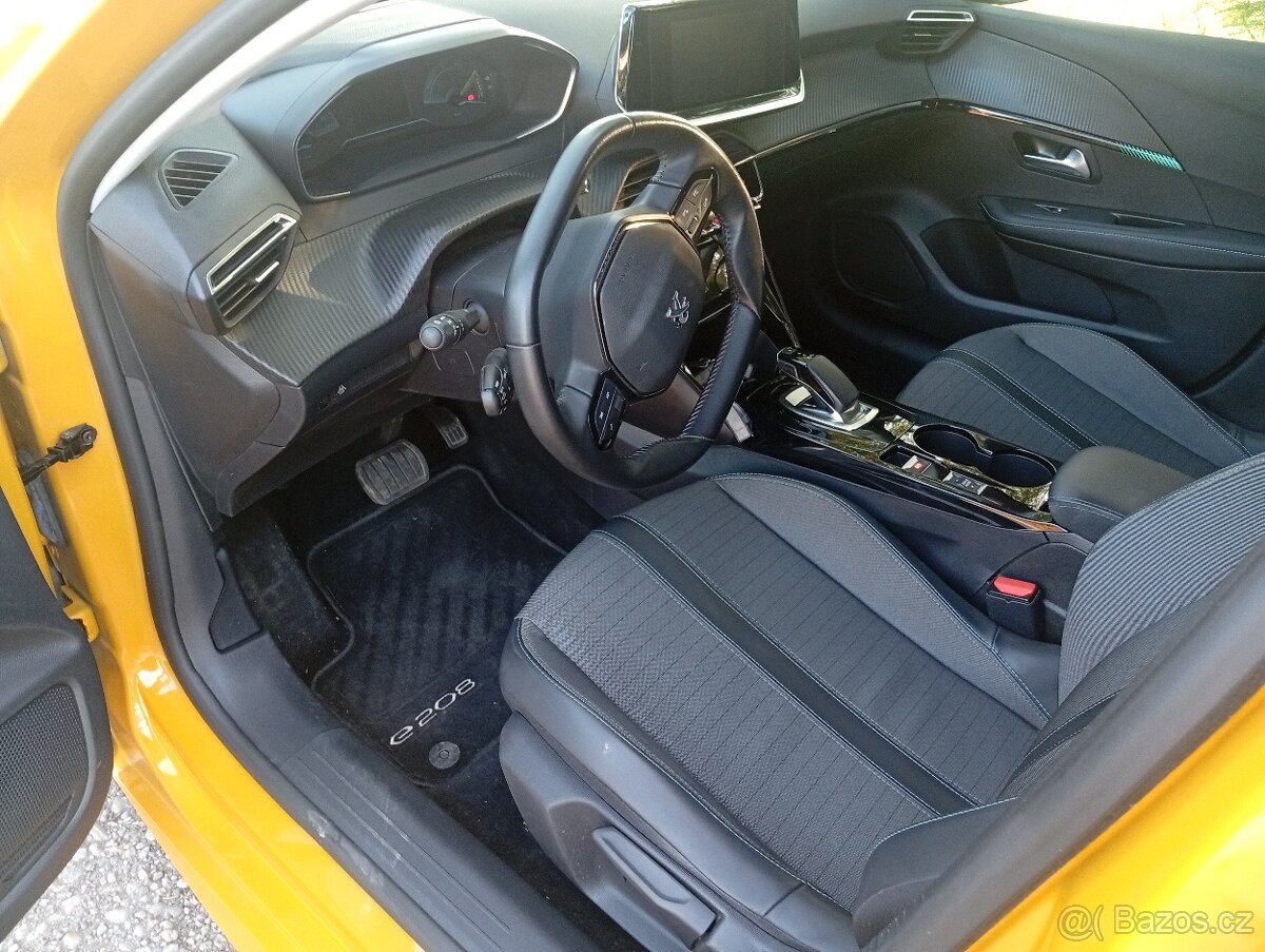 Peugeot E208 II 2022 Allure 34000 km - 5