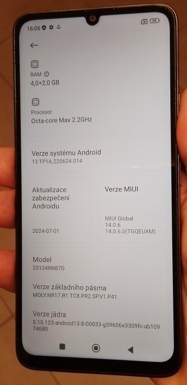 Zánovní Xiaomi 13C 5G 6GB/128GB + 4OO GB SDXC + EXTRA BALEN - 5