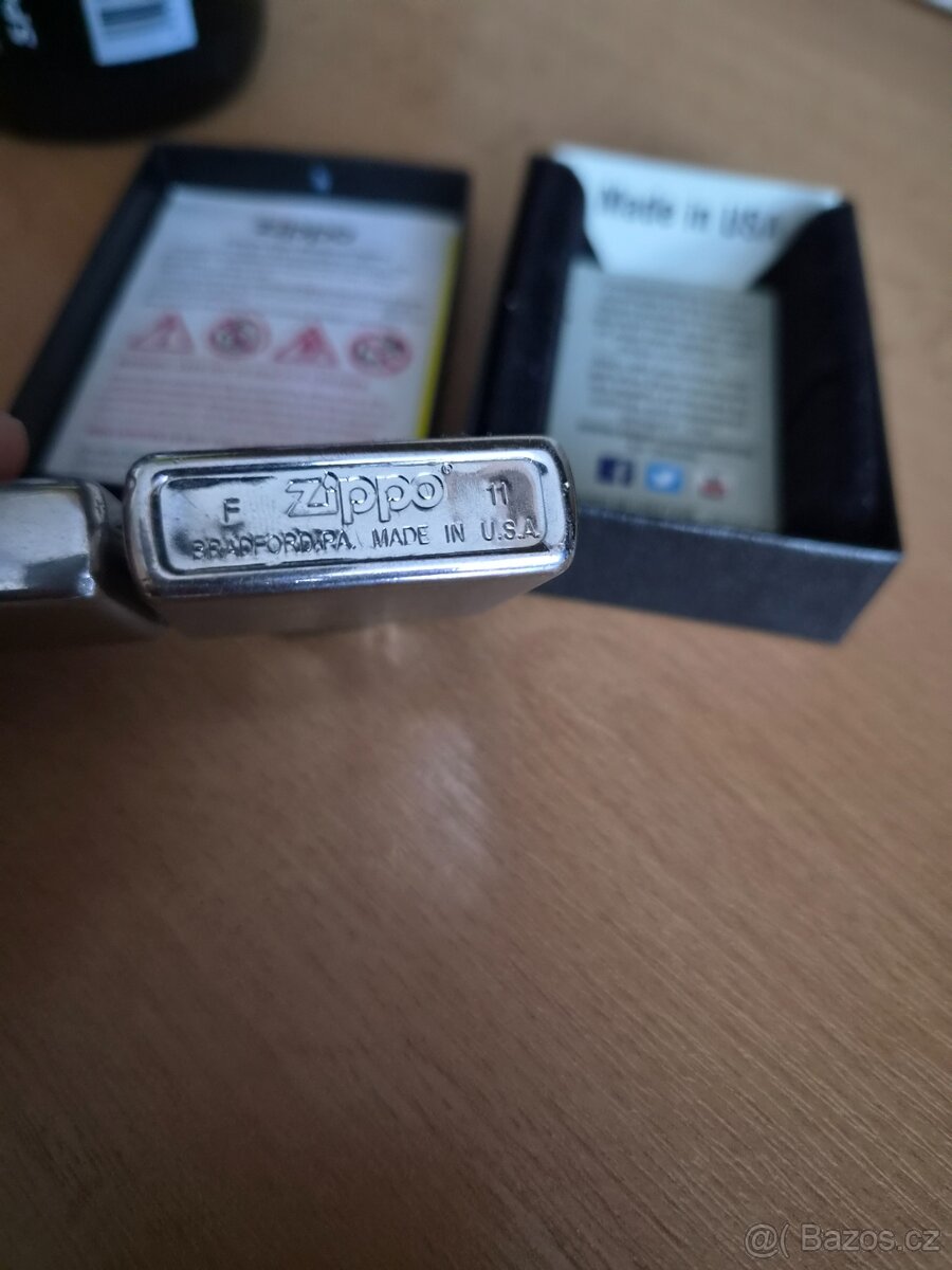 zapalovač ZIPPO - 5