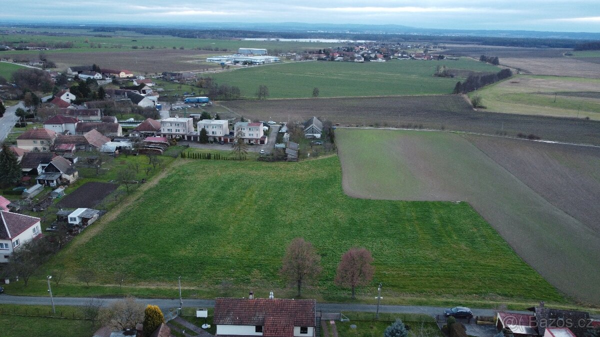 Prodej stavebního pozemku 967 m2 Žáravice okres Pardubice - 5