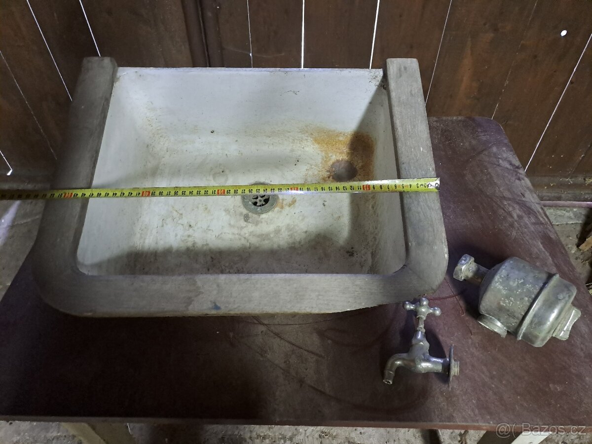 Kamenný šrotovník na obilí, umyvadlo ČKD , krmítko - 5