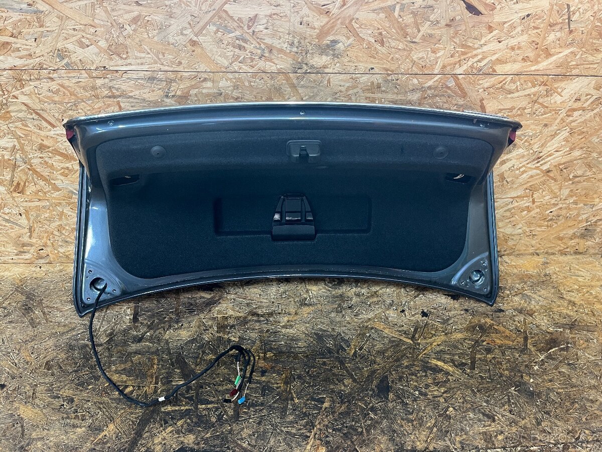 PÁTÉ DVEŘE VÍKO KUFRU VW PASSAT B7 LK7X - 5