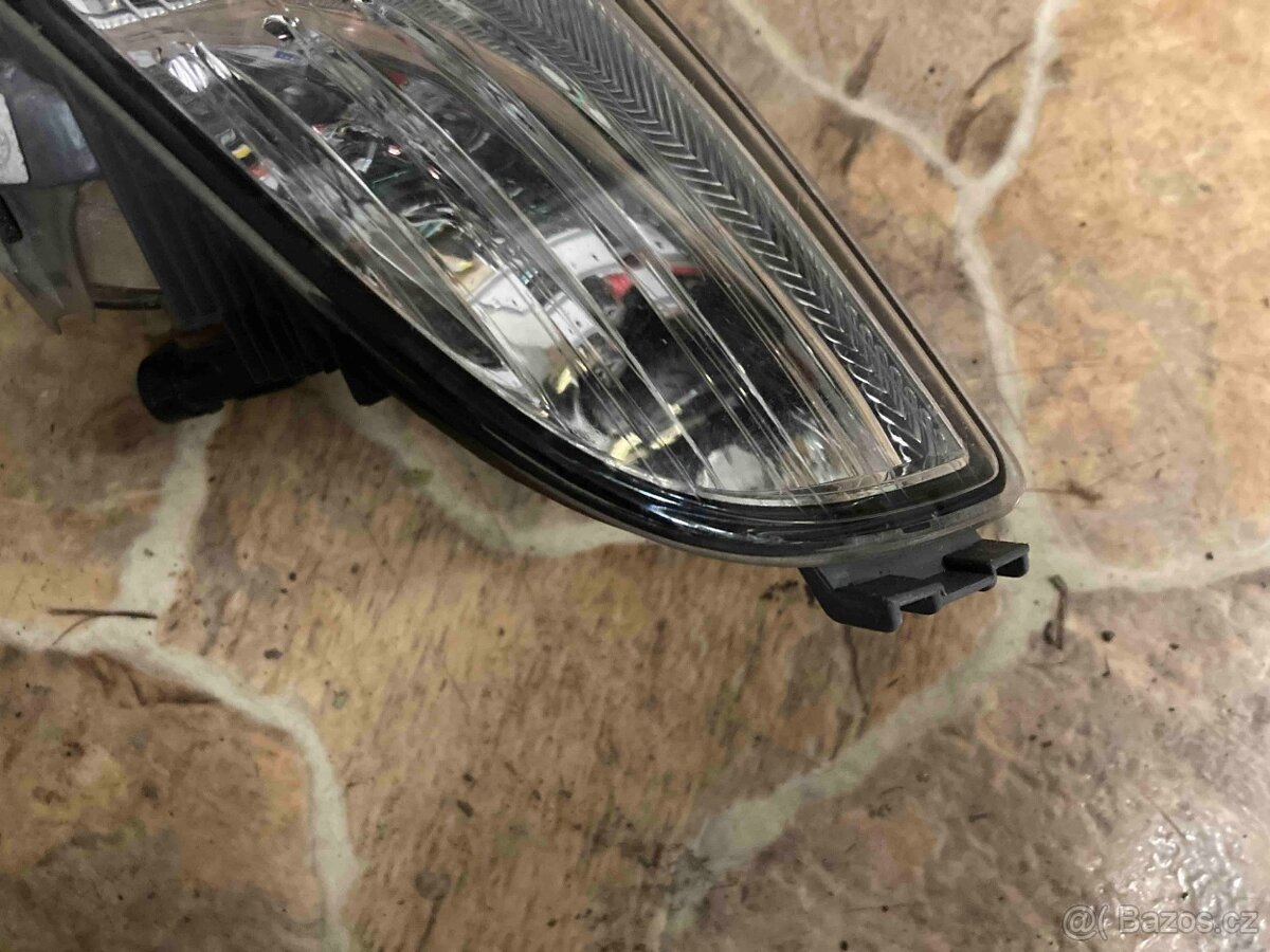 Pravá mlhovka Škoda Superb II originál - 5