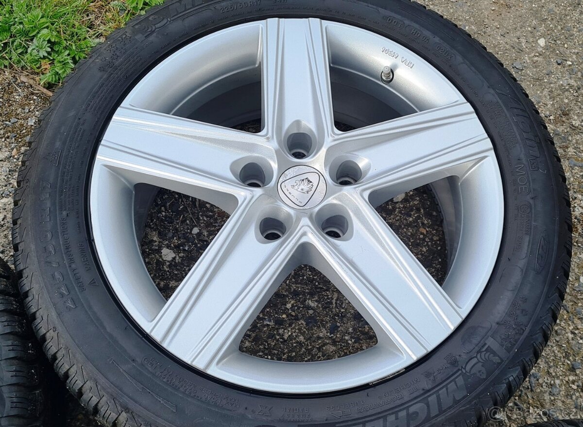 Zimní sada BMW 3, X1, Insignia, Michelin 225/50R17, 7mm - 5