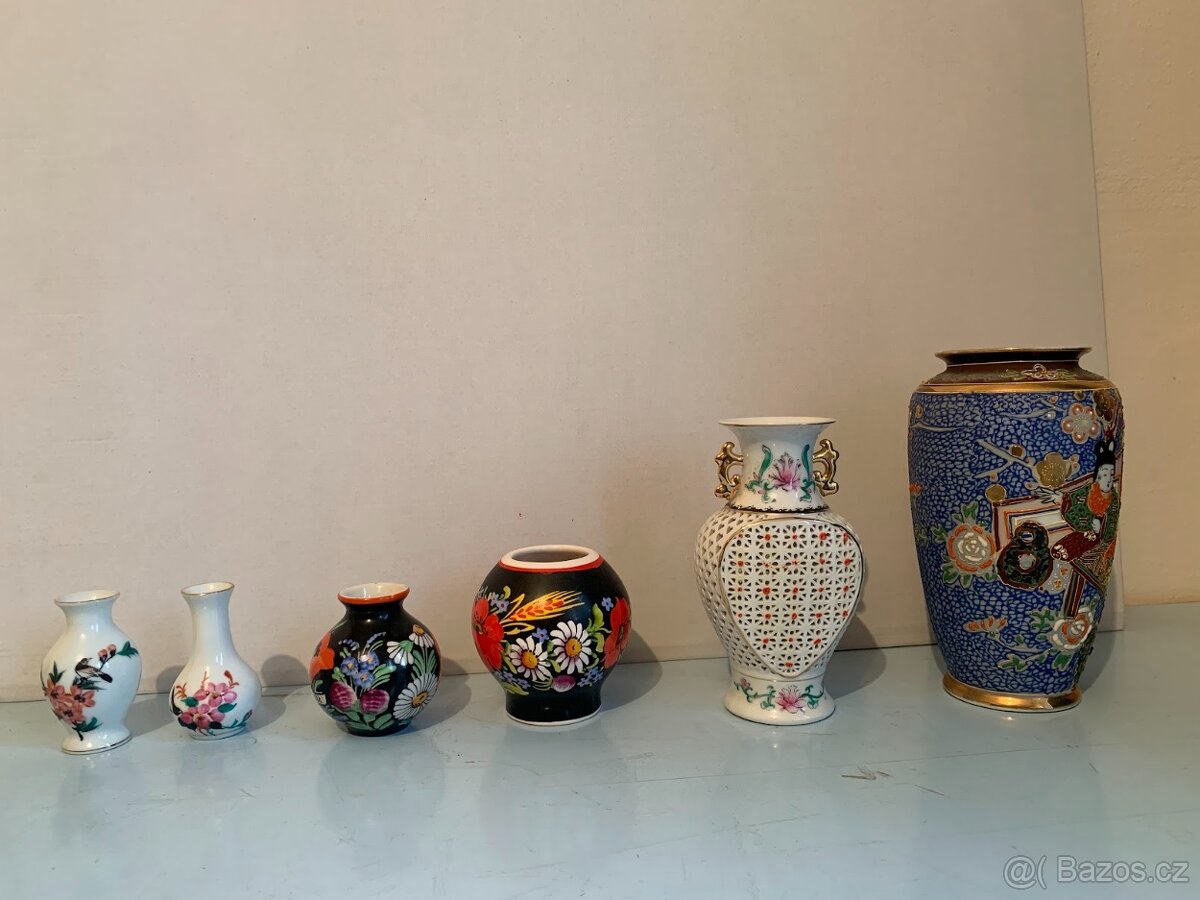 VÁZY A DŽBÁNKY - MIX - 5