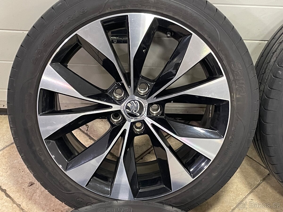 Alu kola 5x112 et44 original Škoda Superb III 235/45 R18 - 5