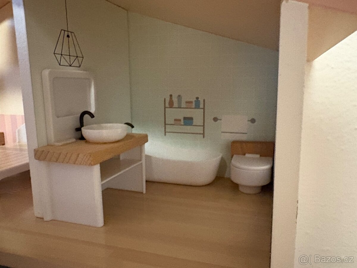 Domeček pro panenky - 5