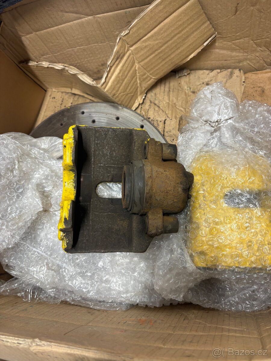 Prodám přední brzdy octavia rs 312mm - 5