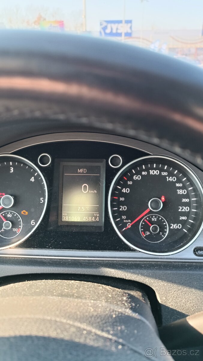 prodám VW Passat B7 variant combi 2,0 TDI bluemotion - 5