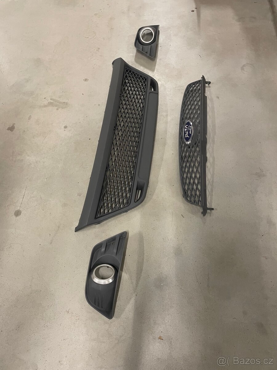 Prodám přední nárazník Ford Fiesta ST150 - 5