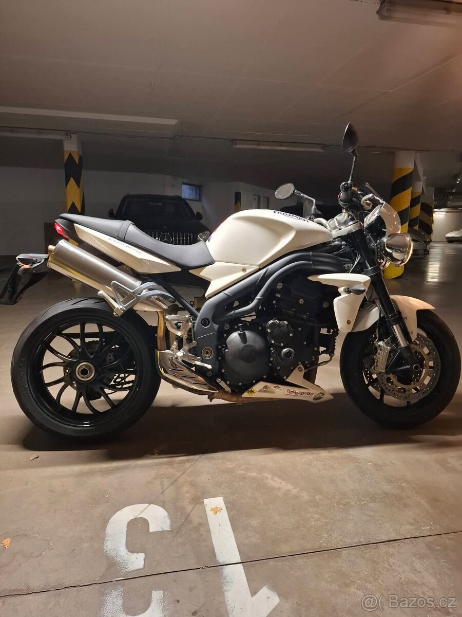 TRIUMPH Speed Triple 1050 - 5