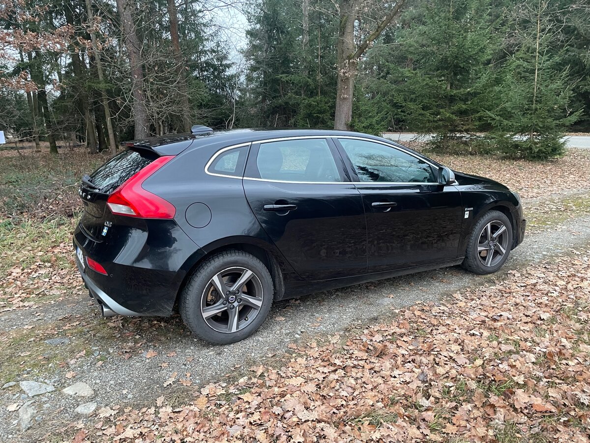 Volvo V40 D2, R-desing - 5