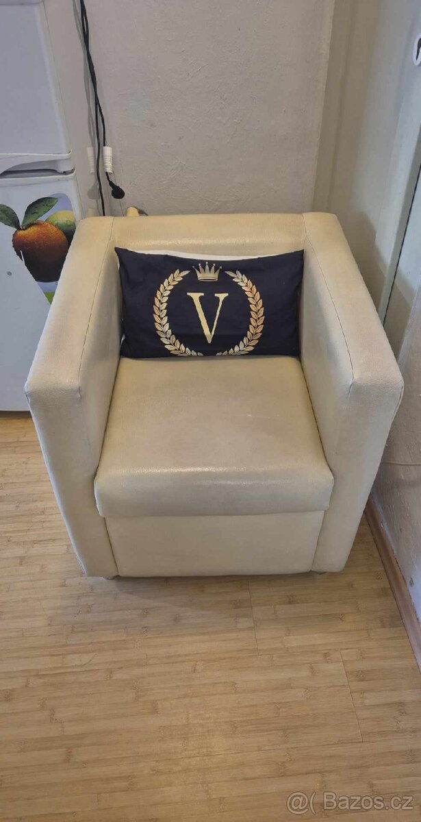 Kadeřnické vybavení - 5