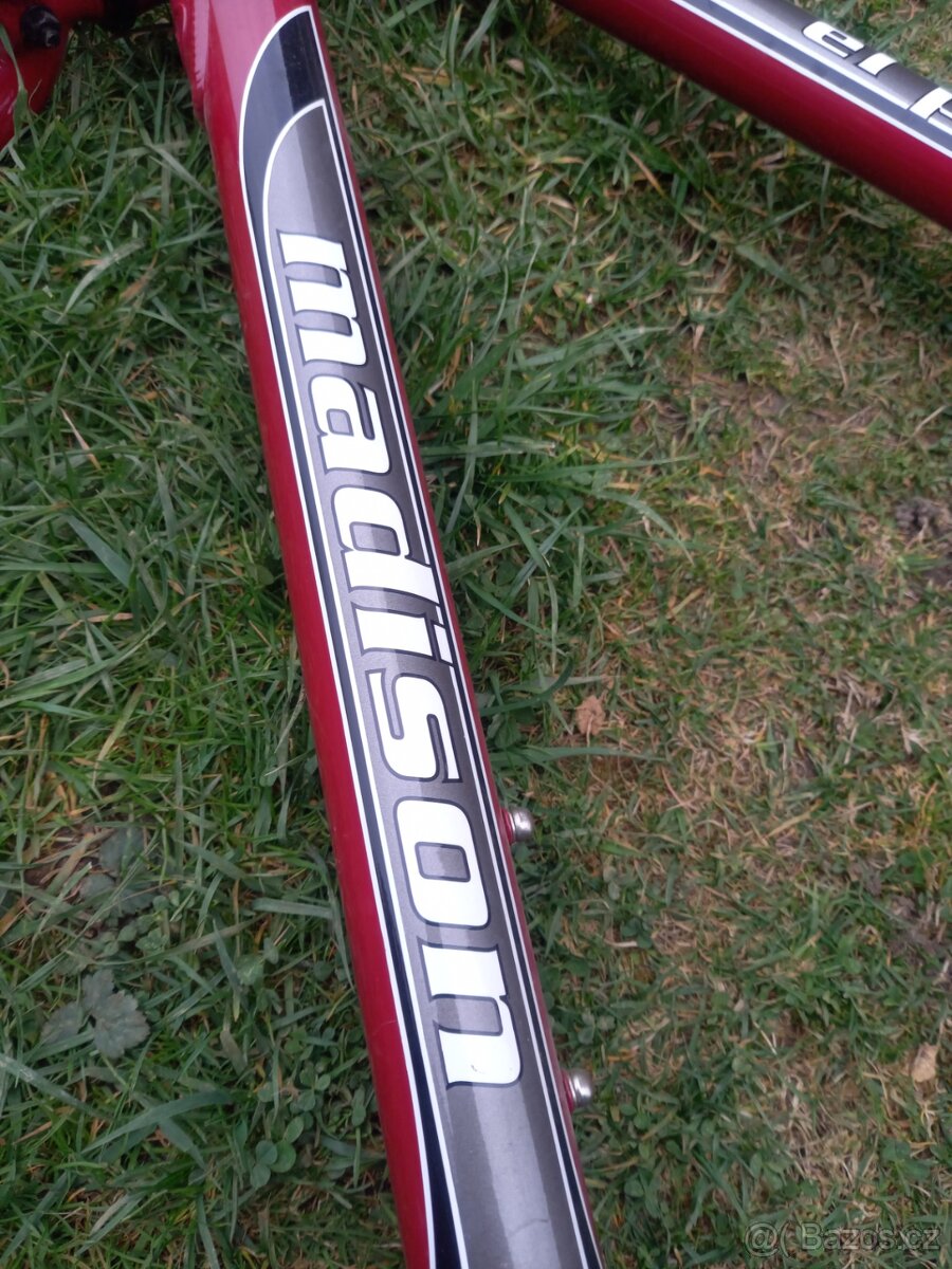 Trekový al rám Madison El Paso – 22" (ráfky 28") - 5