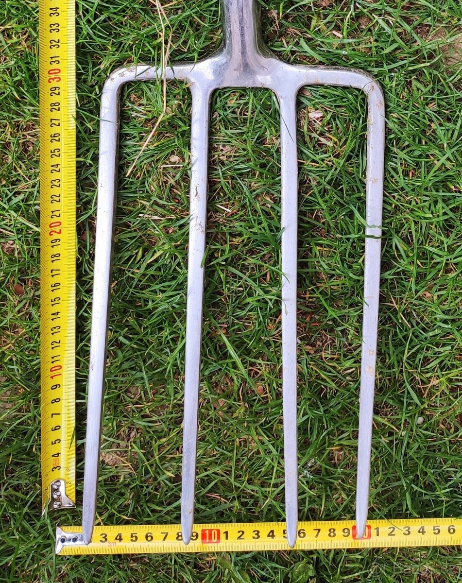 rycí vidle nerez 700 Kč - 5