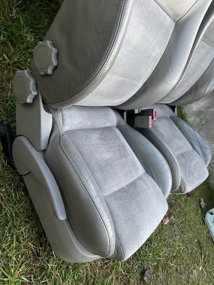 Sedadla VW Golf 4 / Bora - kůže / alcantara + tapce - 5