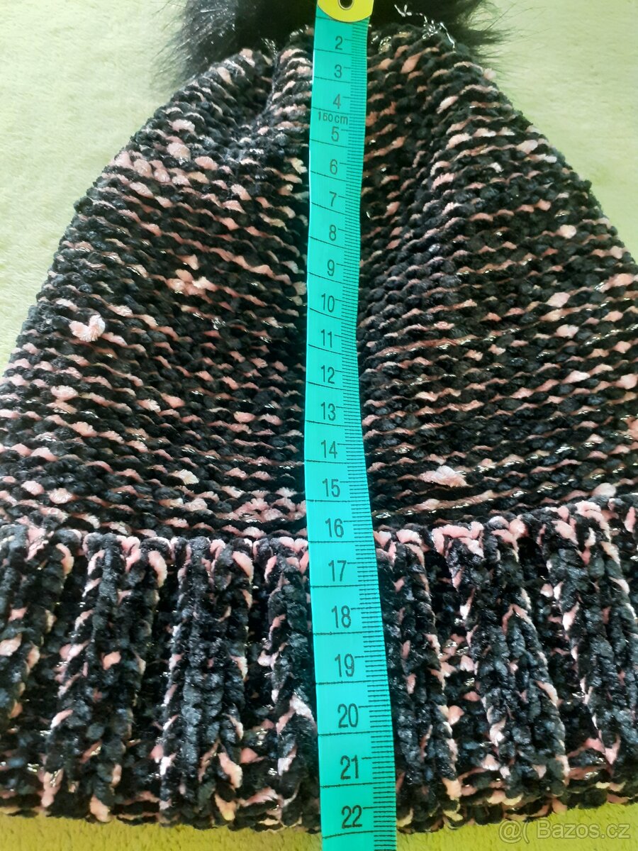 Dámská zimní čepice MOHITO - 5