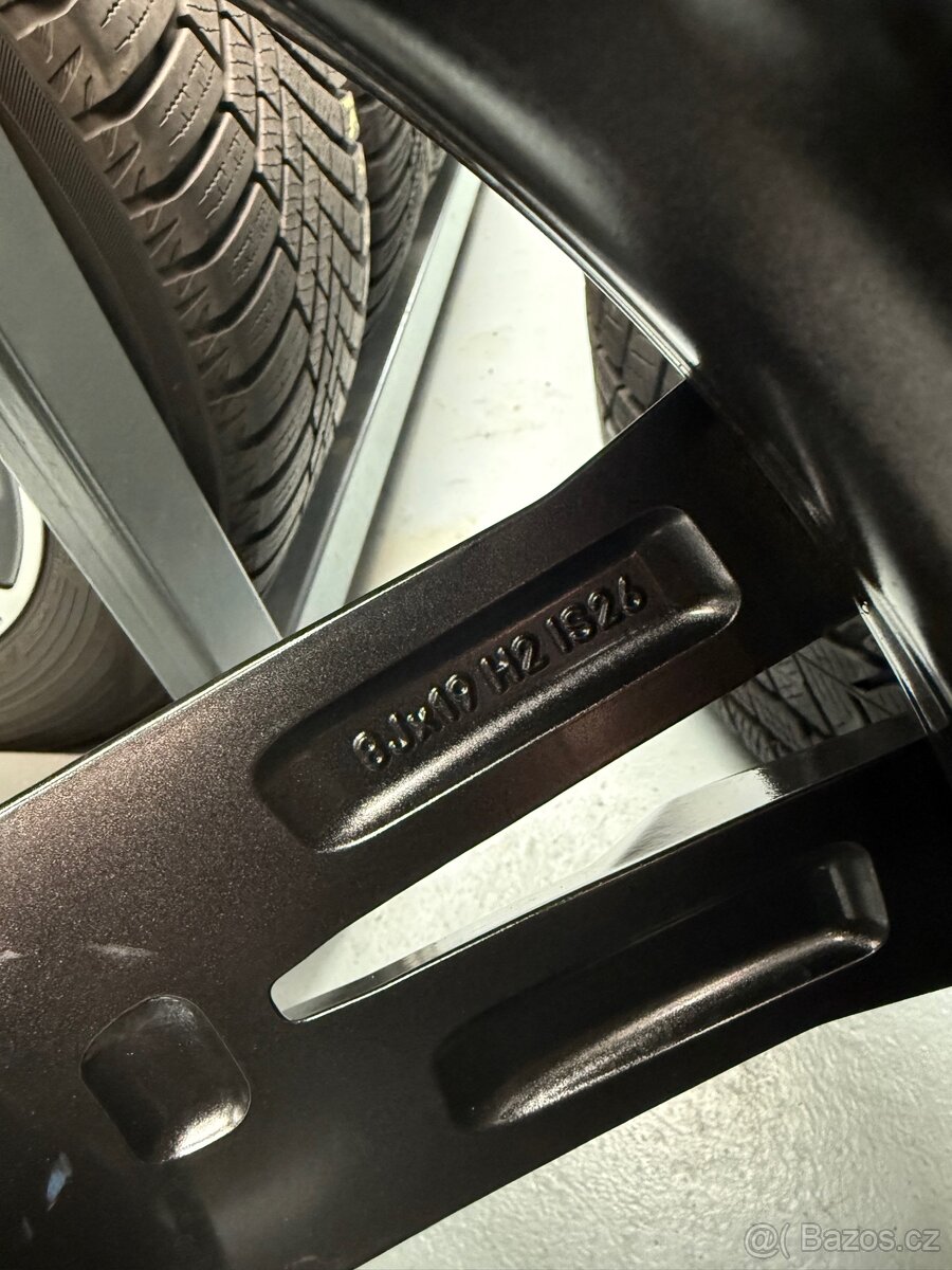 BMW 8 M sada kol 19´´ - 5