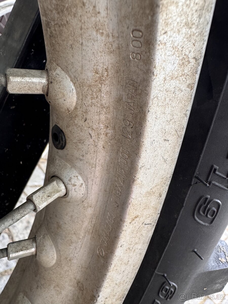 Kola Suzuki RM 250