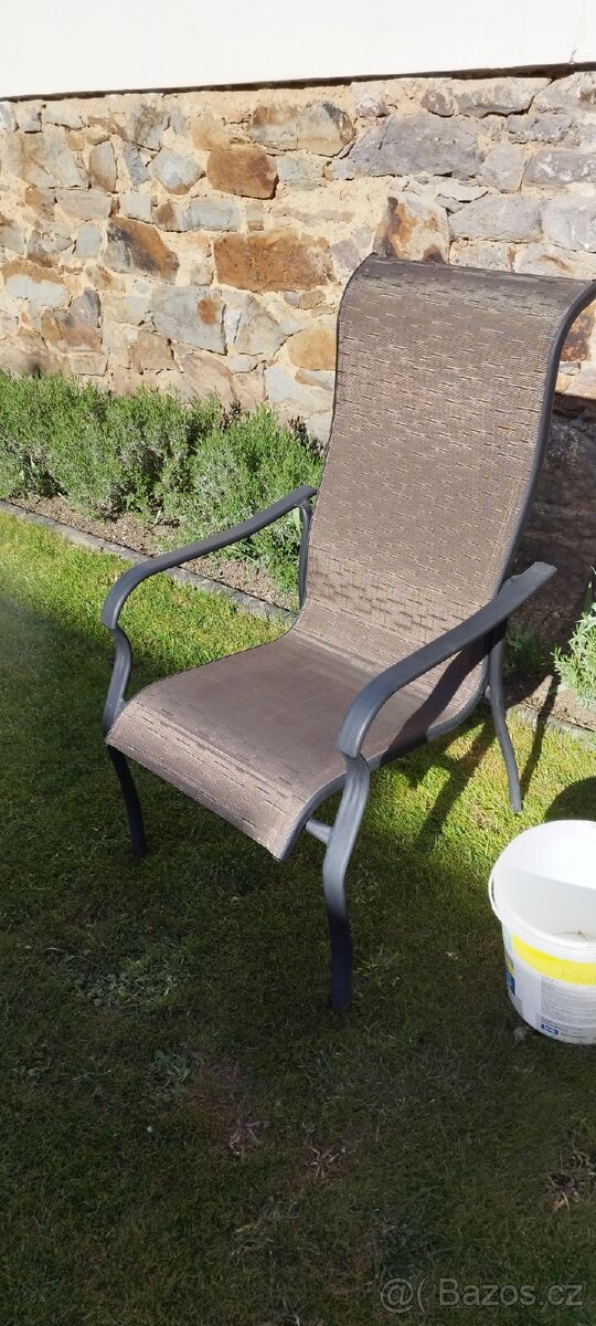 Zahradní sestava sezení, stůl, 4x židle, stojan na slunečník - 5