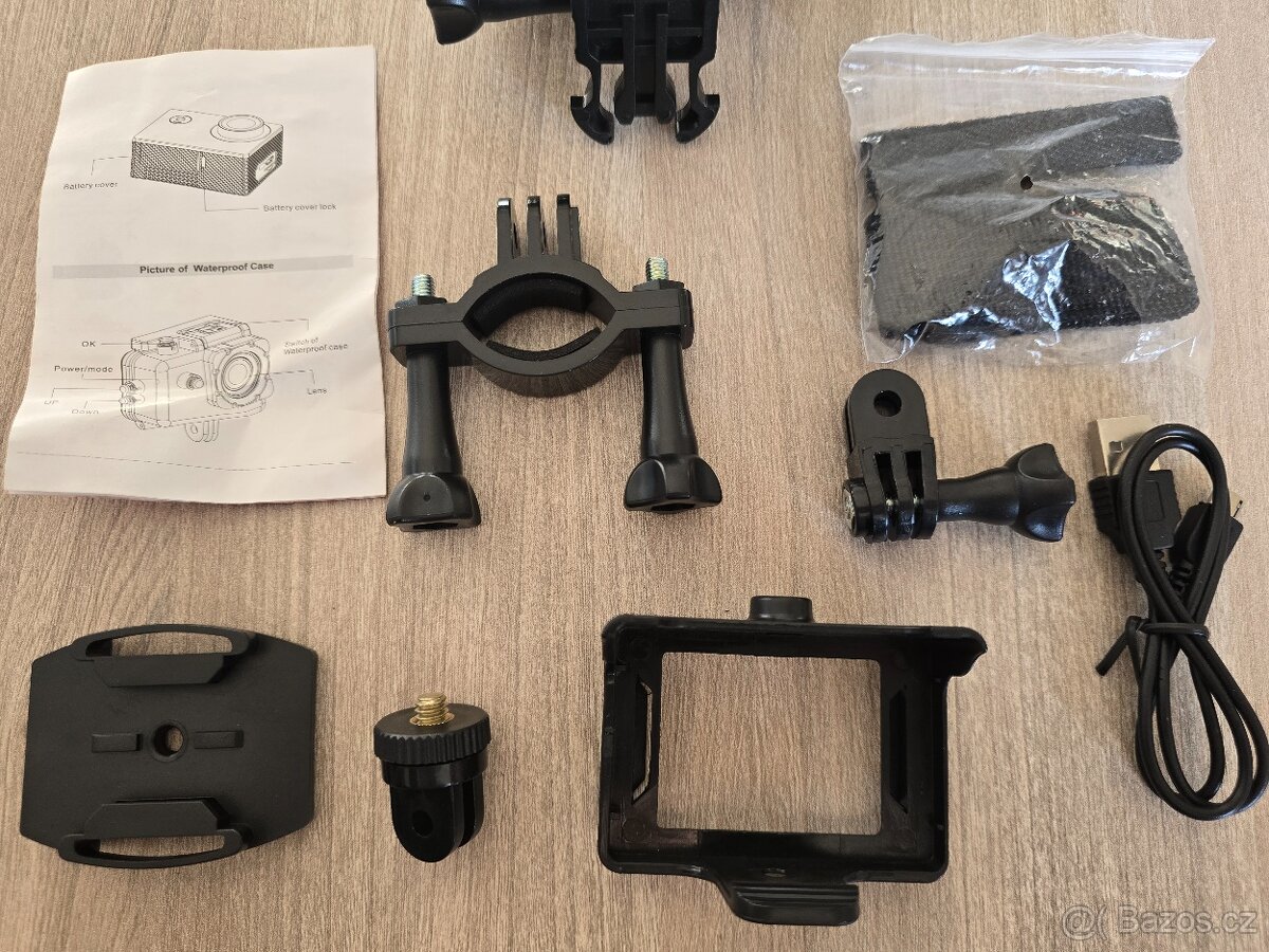 Outdoorová sportovní kamera- bohaté příslušenství bílá/černá - 5
