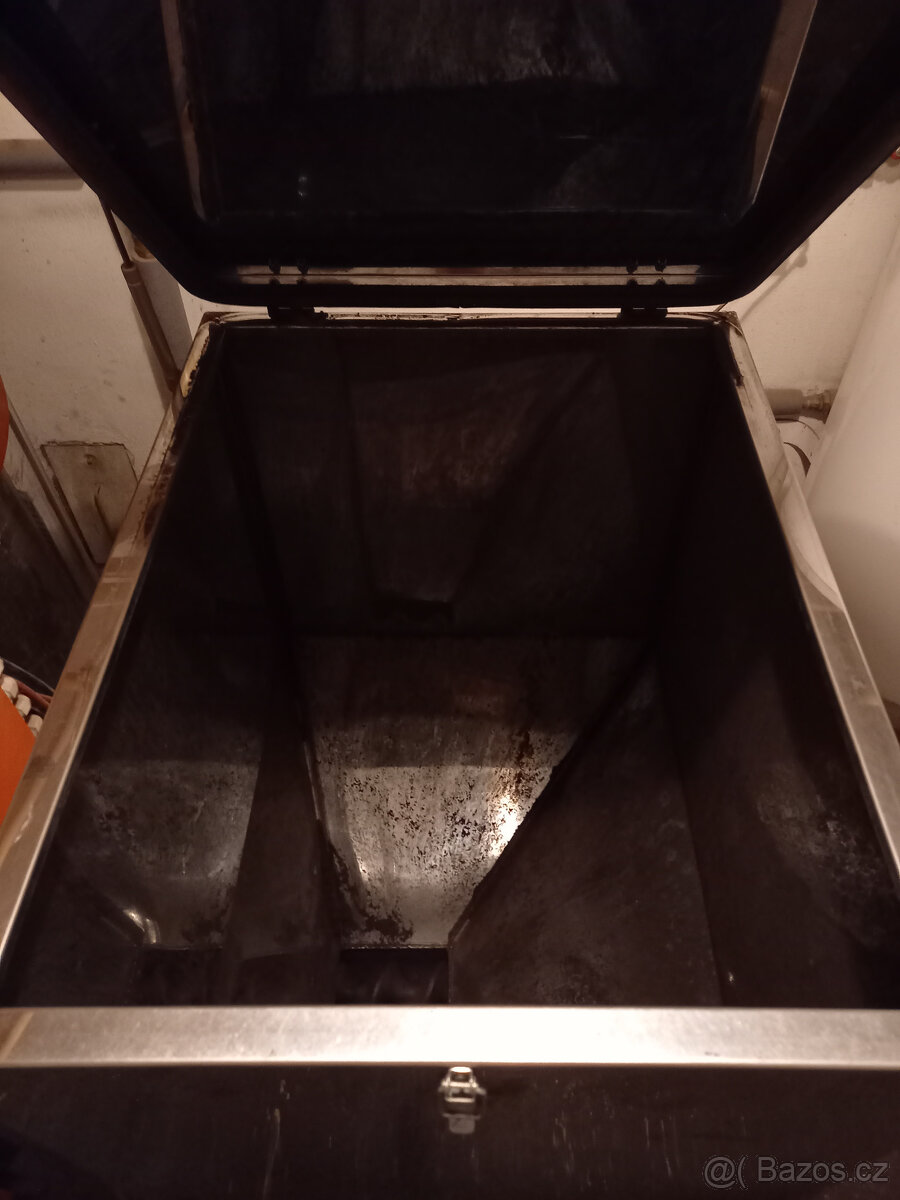 Kotel na peletky a uhlí s automatickým podavačem DOTACE - 5