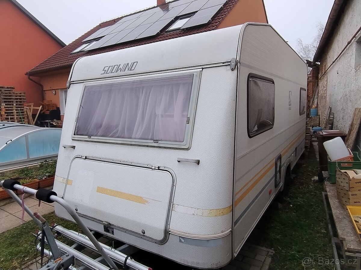 Karavan Knaus pro 5 osob - 5