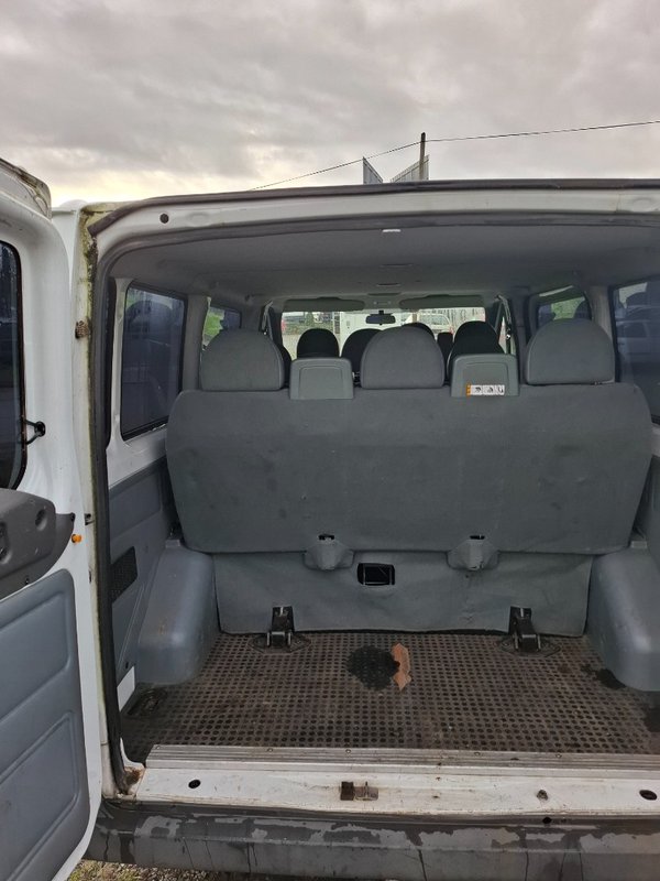 Ford Transit bus 9 míst - 92 kw - 5