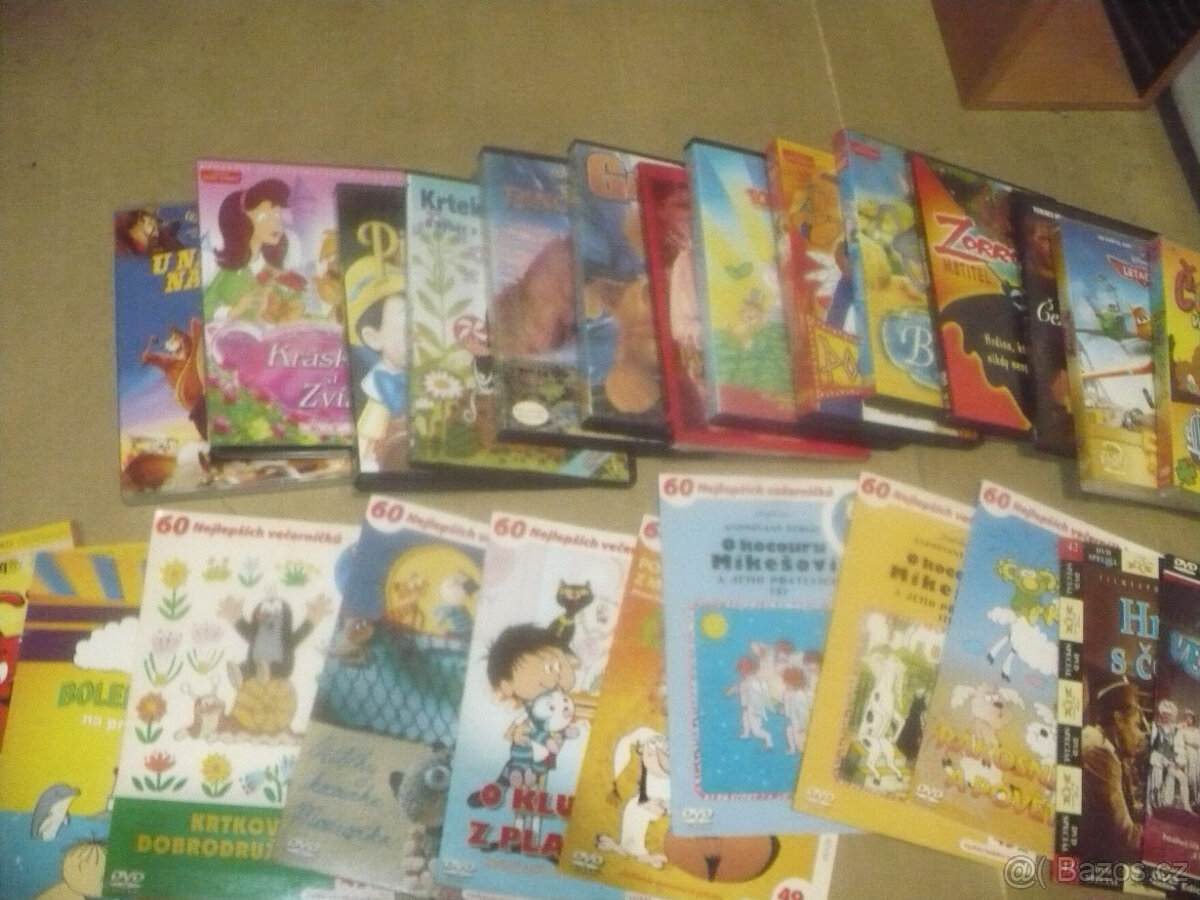 150 filmů na dvd + dvd přehrávač - 5