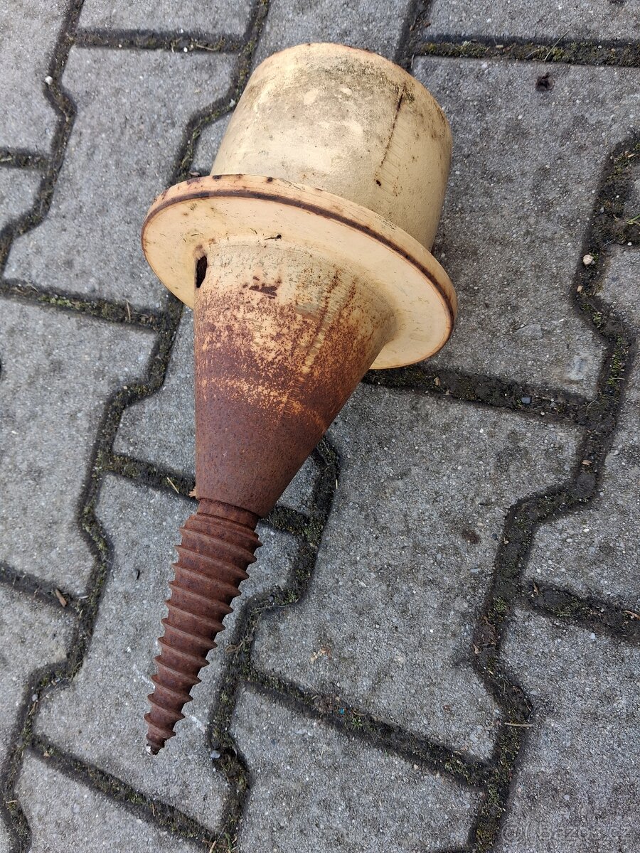 ŠTÍPACÍ KUŽEL - 5