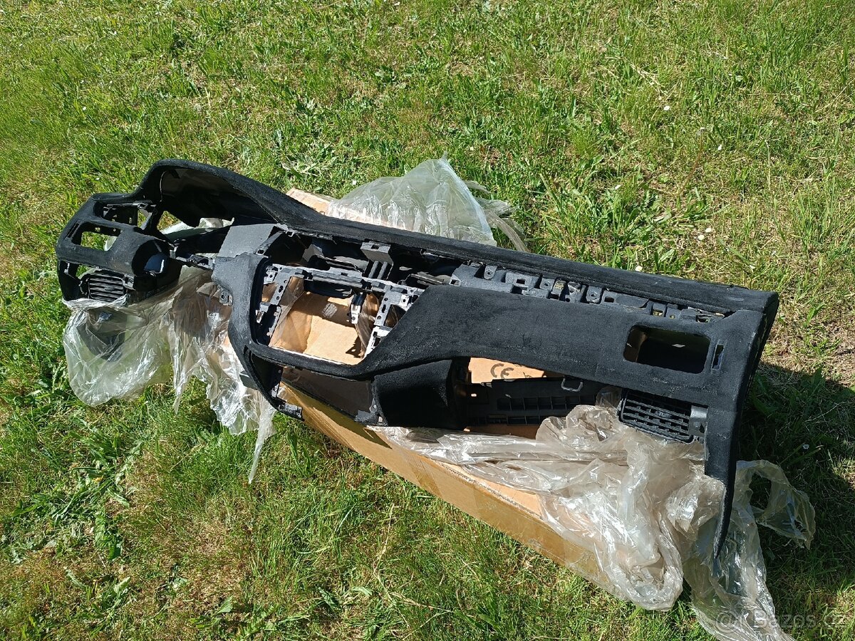 Mitsubishi Lancer Evo Blatníky, palubka,topení - 5