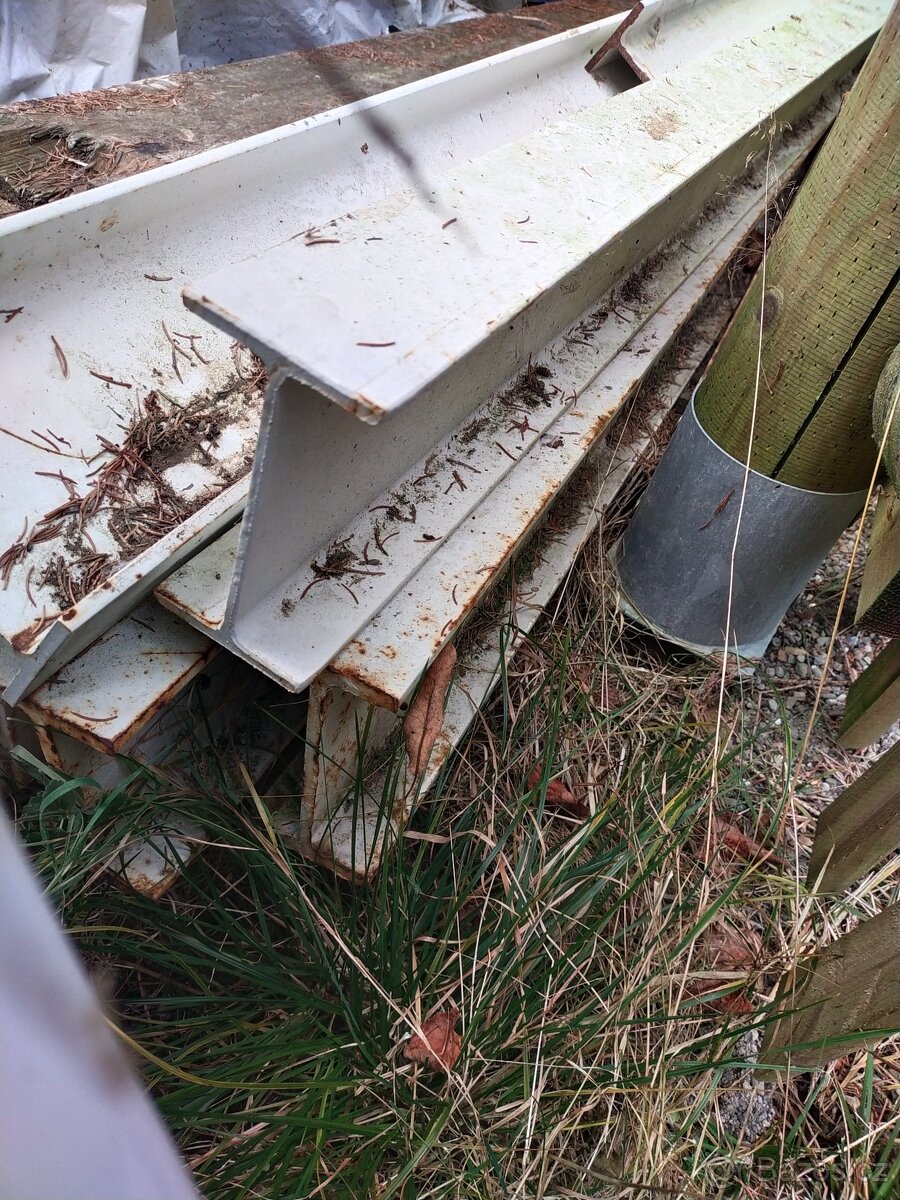 Prodám íčka + L profily - 5