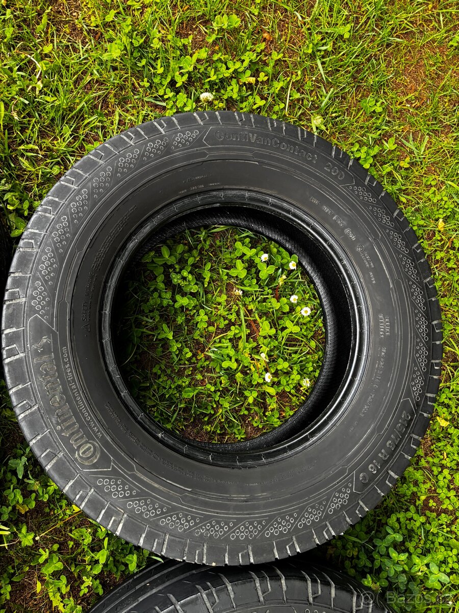Pneu 215/75/16C - 5