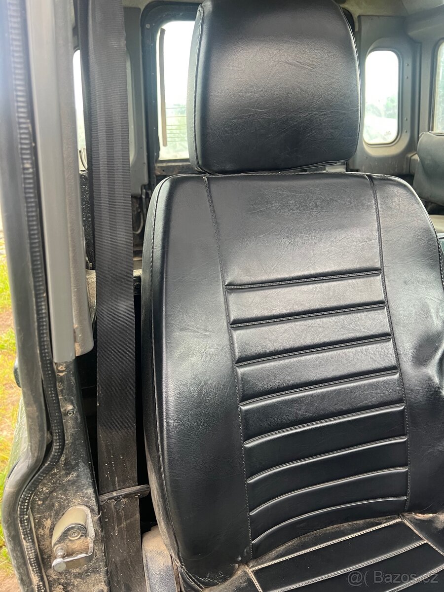 Land Rover defender 90 2.4 tdi