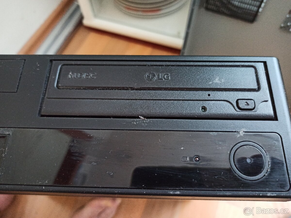 stolní počítač , klávesnice - 5