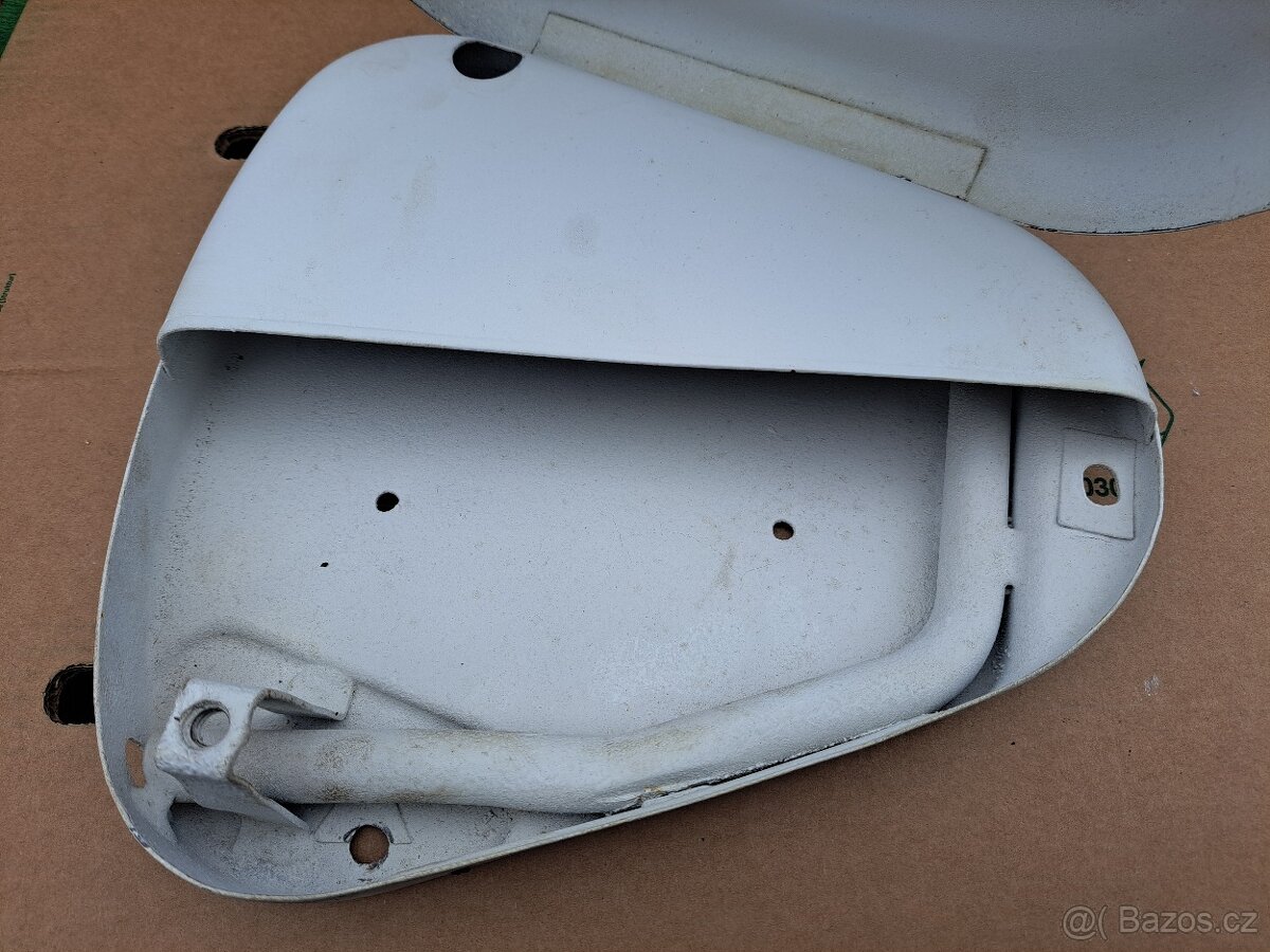 Jawa 250 350 Pérák Janeček - kastlík schánka nářadí - 5