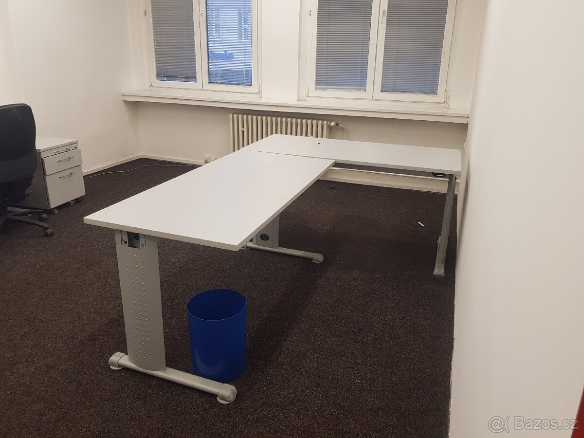 Kancelářský stůl - 5