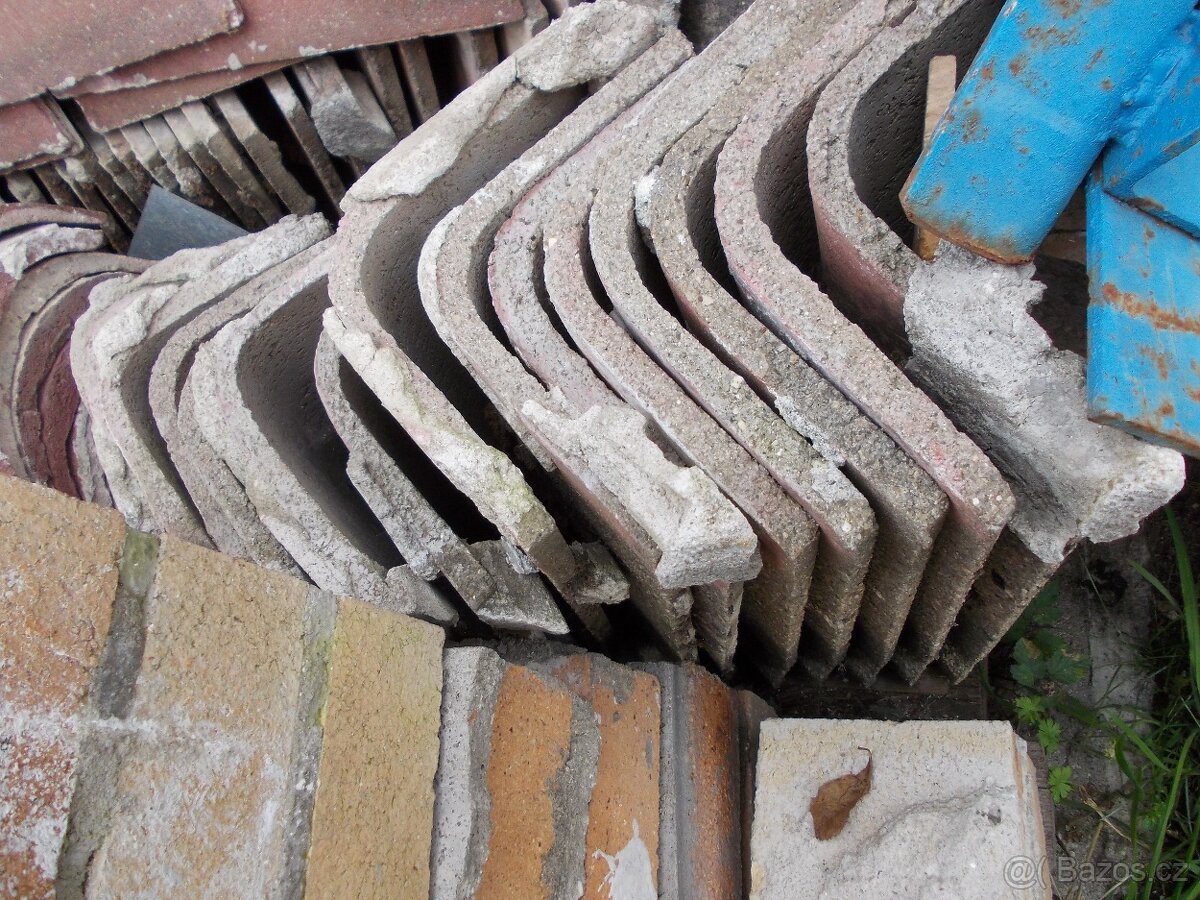 Použité střešní hřebenáče. - 5