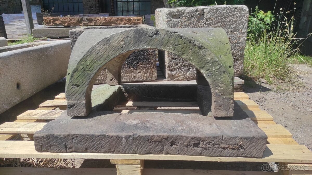 Starý kamenný komín, pískovcový komín - 5