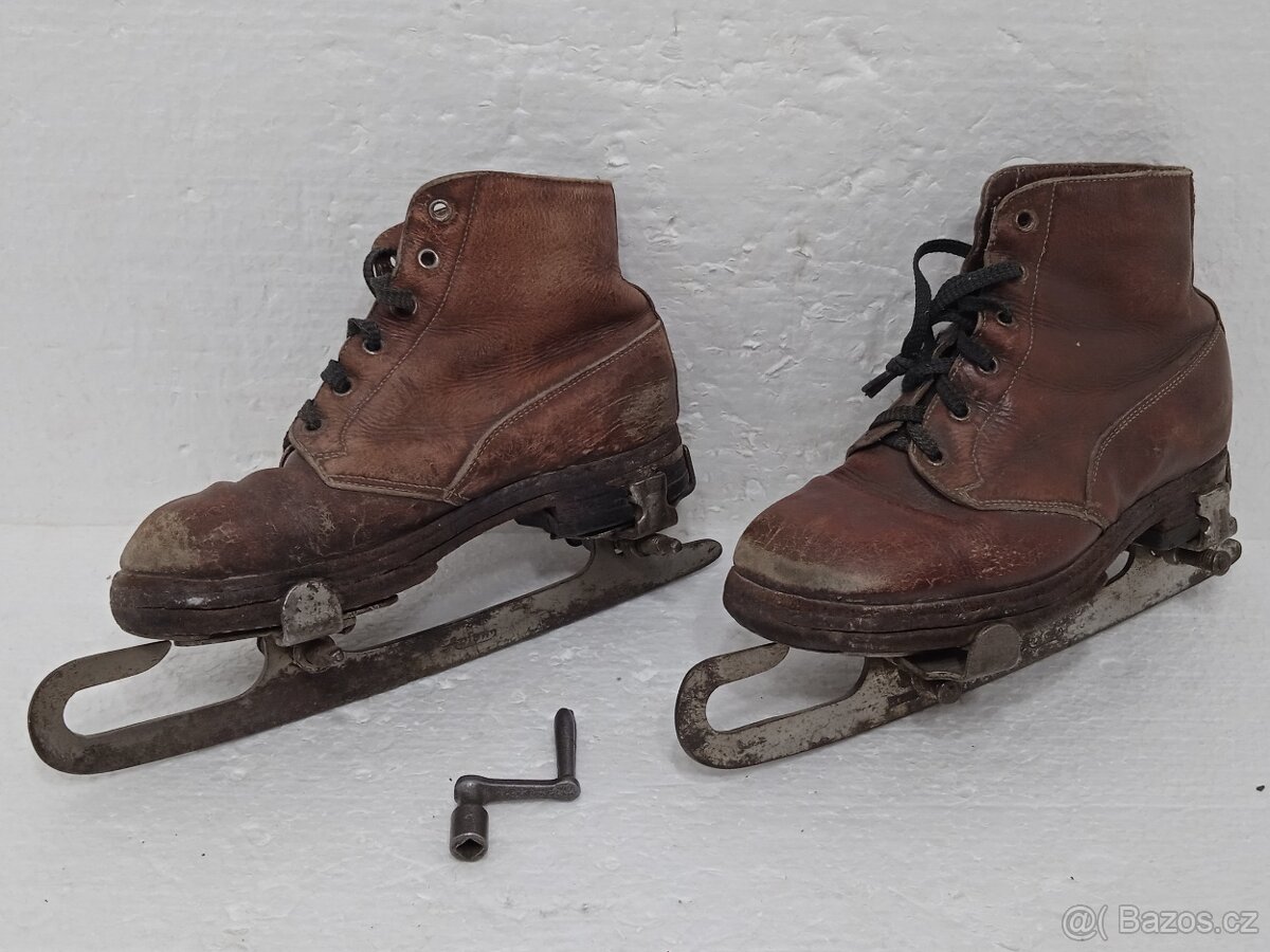 Avion - Staré retro brusle + klíč + boty - 5